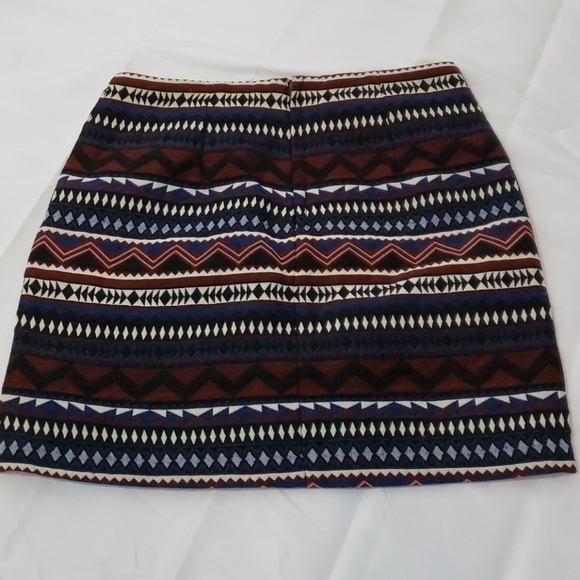 Divided tribal print mini skirt - Picture 2 of 5